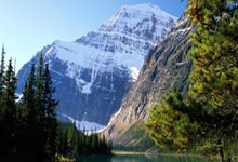 华体会官方-葡萄牙队意外失利，晋级前景阴云密布：危机四伏的足球梦想