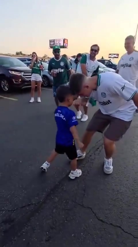 包含帕尔梅拉斯备战世俱杯半决赛，阿尔希拉尔状态成关键的词条