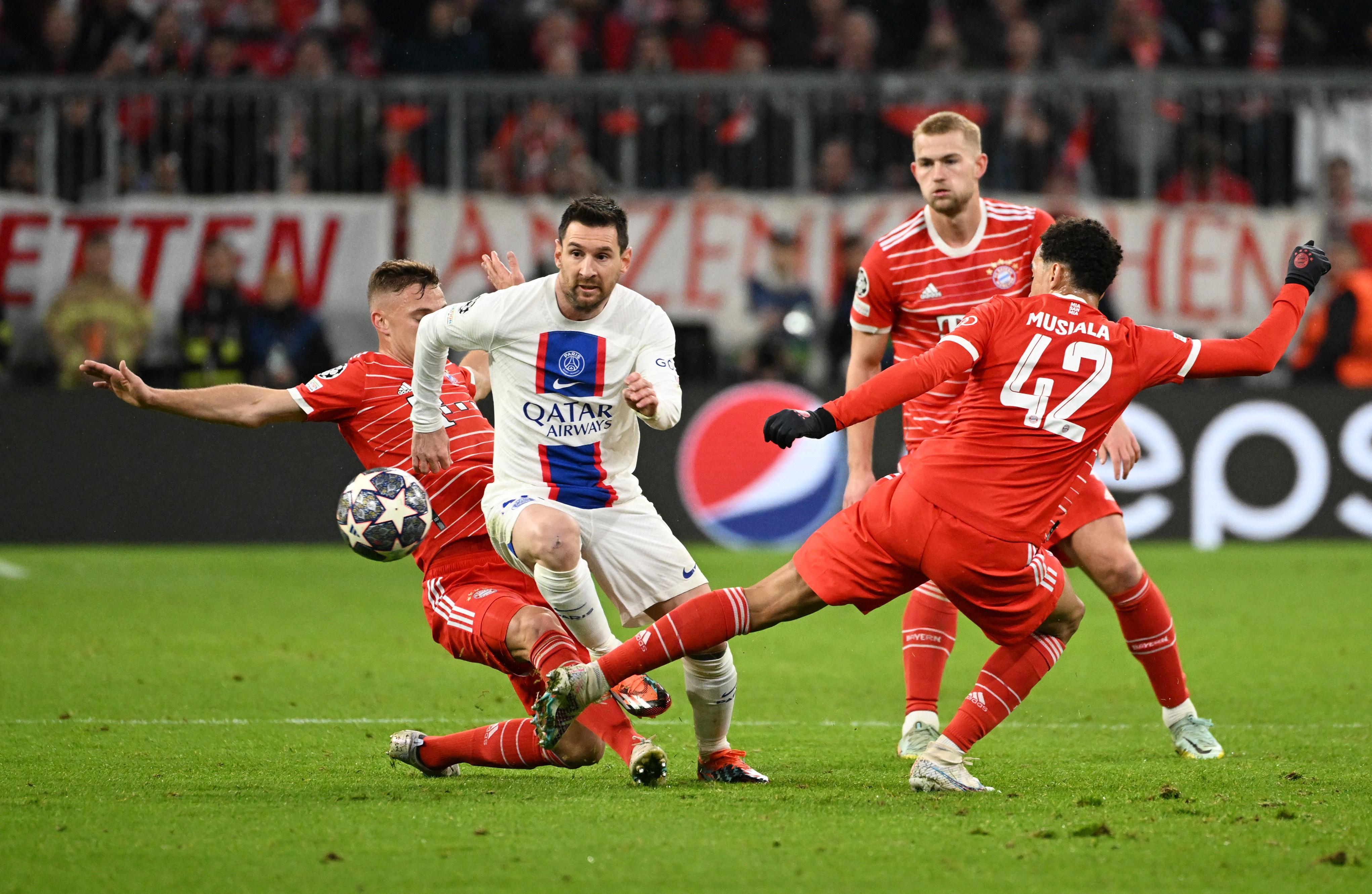 伯恩茅斯主场失利，球队士气下滑的简单介绍