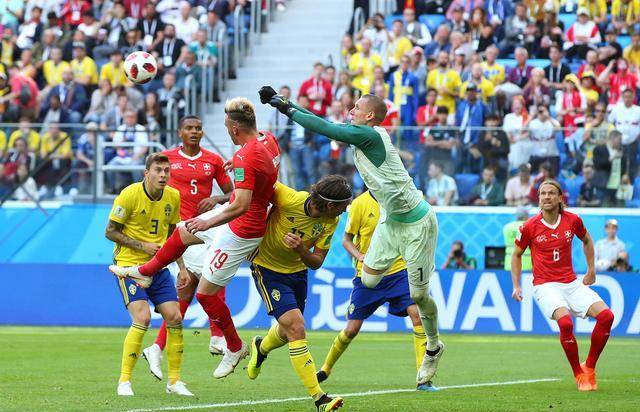 包含贝内文托实力不俗，逆袭逼平国际米兰的词条