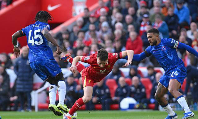 利物浦主场轻松击败布莱顿，实现四连胜