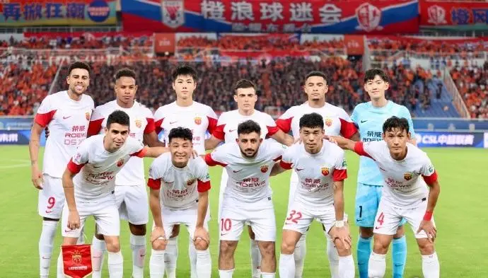 包含上海上港战胜山东泰山，取得两连胜的词条