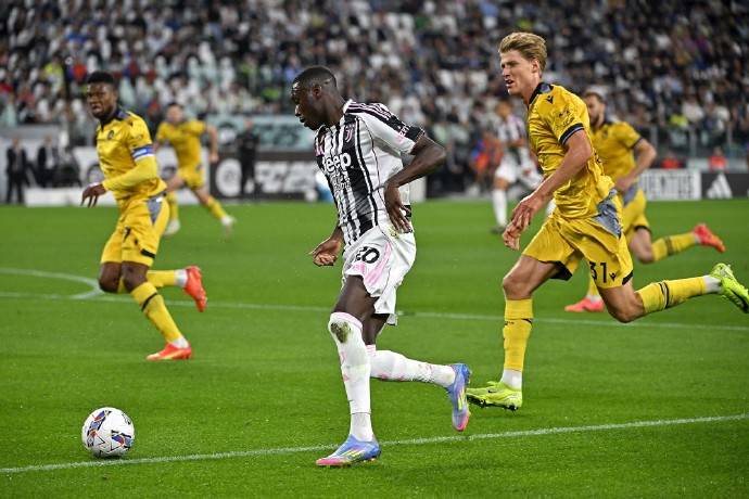 包含乌迪内斯实现主场逆转，赢得关键三分！的词条