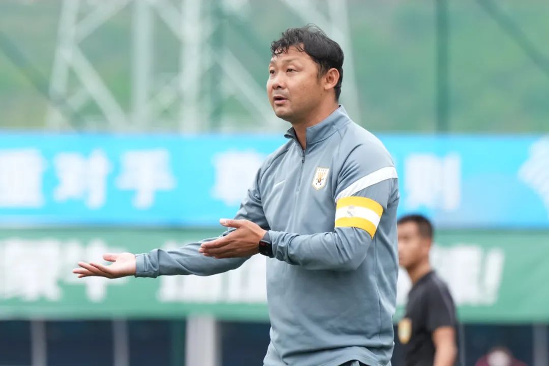 包含里尔青训新星获重用，展现出色表现的词条