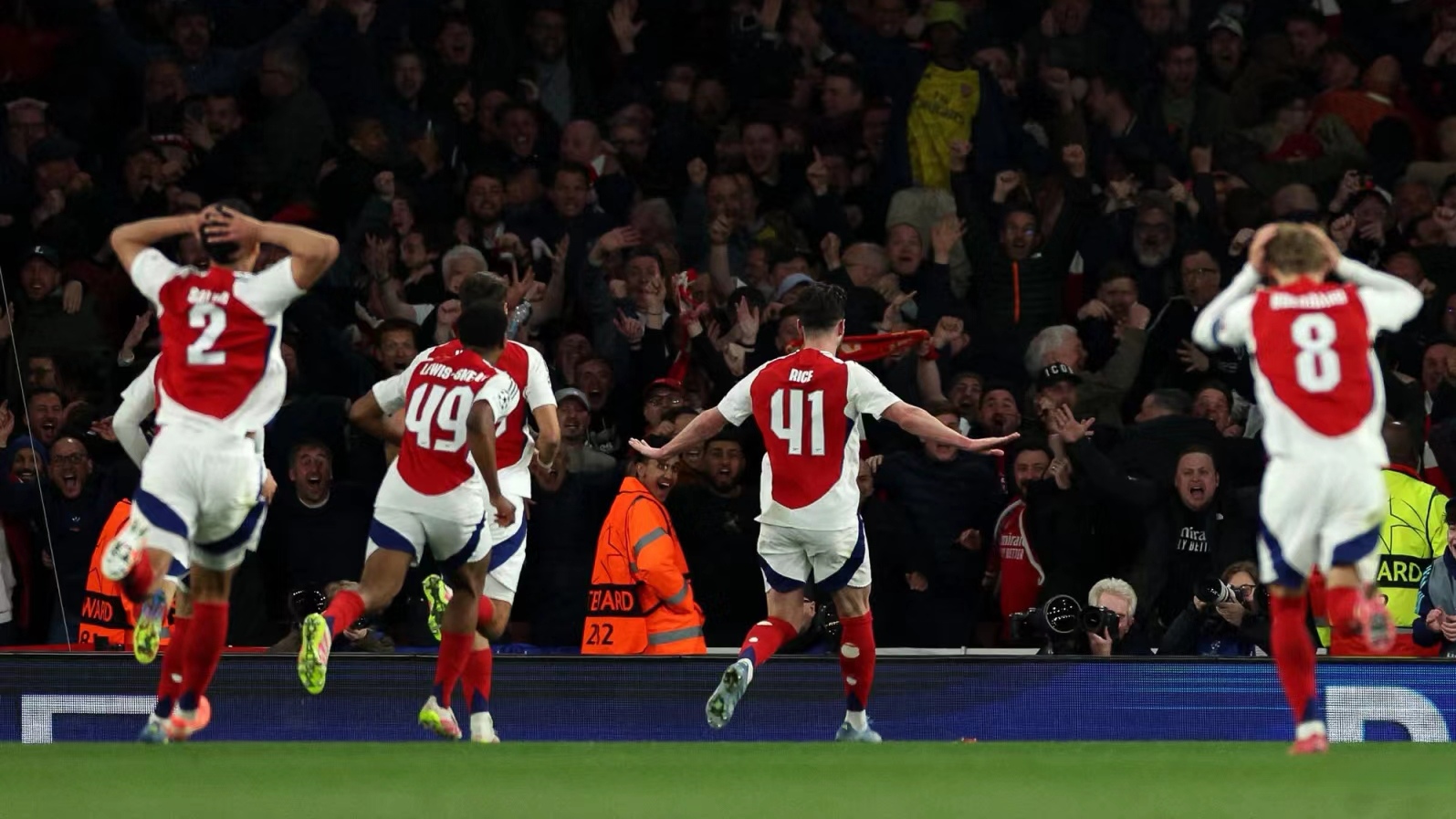 皇马客场逆转胜埃尔切，取得两连胜的简单介绍