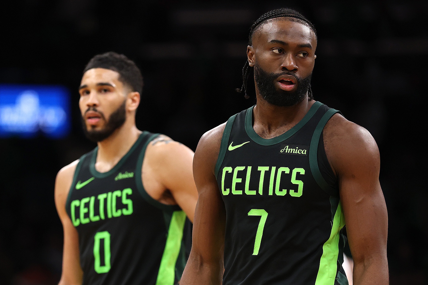 凯尔特人未能突破季后赛，球迷呼吁球队重组阵容