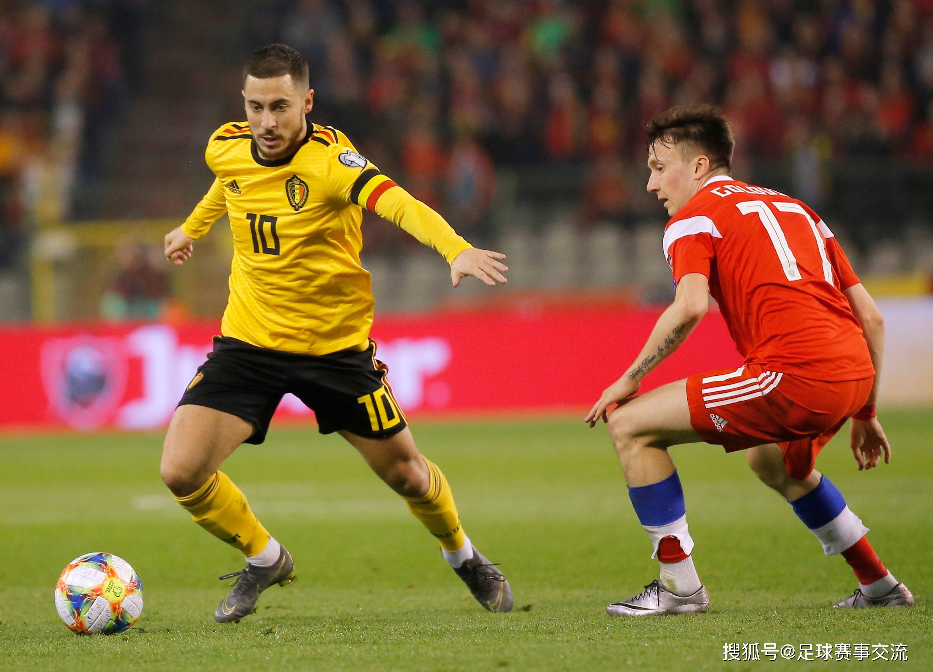 包含球队绝地反击，欧洲足球赛场上演惊心动魄对抗的词条