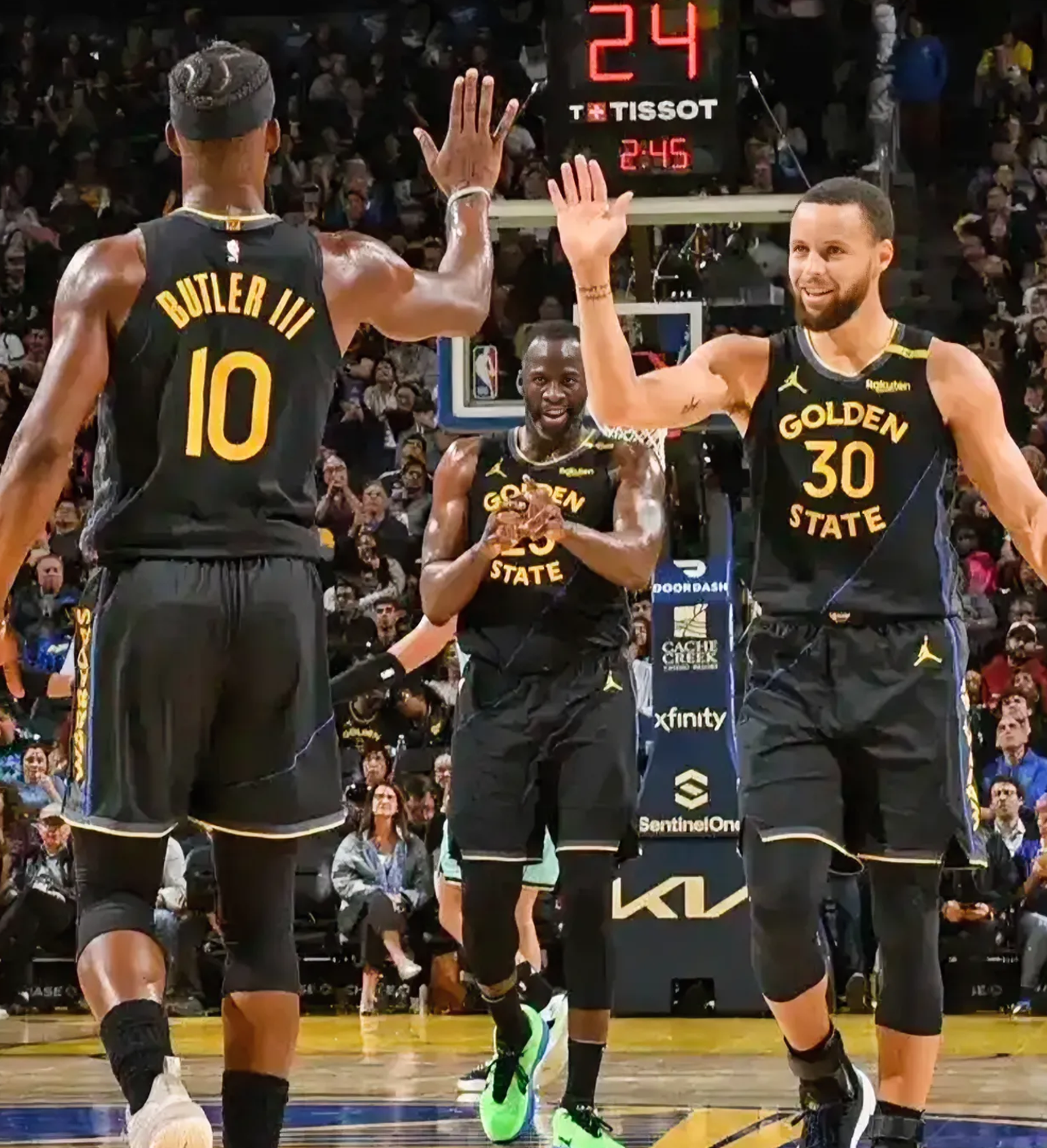 黄蜂全队爆发，大胜老鹰结束连败的简单介绍