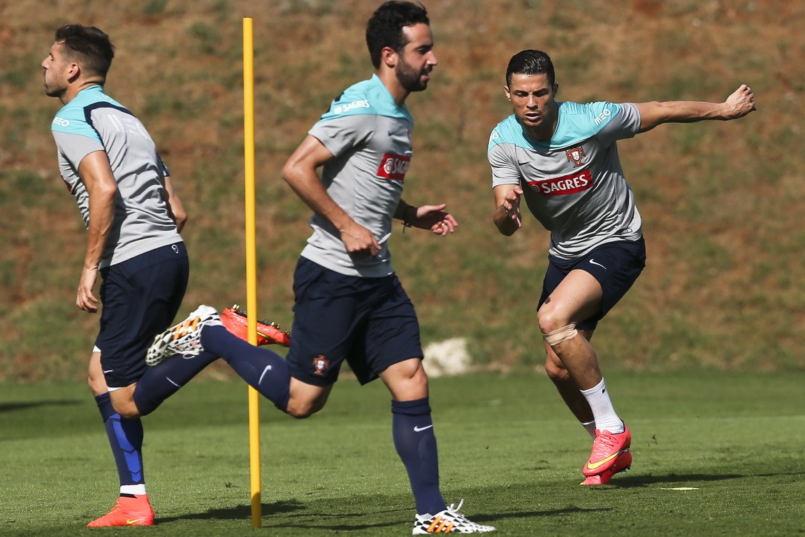 葡萄牙球队备战备受瞩目，教练调整战术的简单介绍